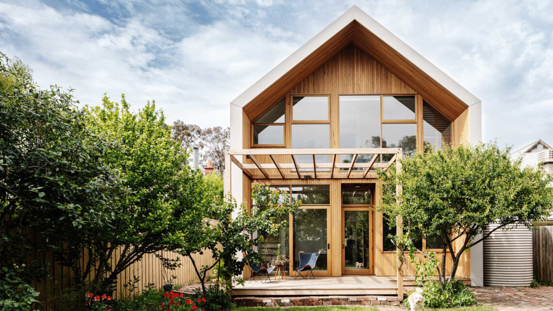 Marnie Hawson on Photographing Sustainable Architecture at Brave New Eco’s Enduring House